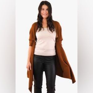 NWOT Soia & Kyo Becca scarfigan wrap